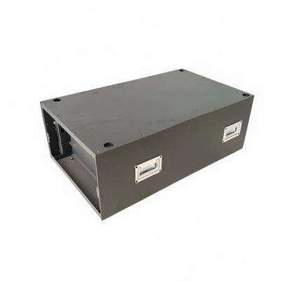 Ντουλάπι αποθήκευσης ενέργειας από λαμαρίνα με επίστρωση πούδρας, προσφέρει υψηλή ανθεκτικότητα, ιδανικό για σκληρά περιβάλλοντα και εκτεταμένη διάρκεια ζωής